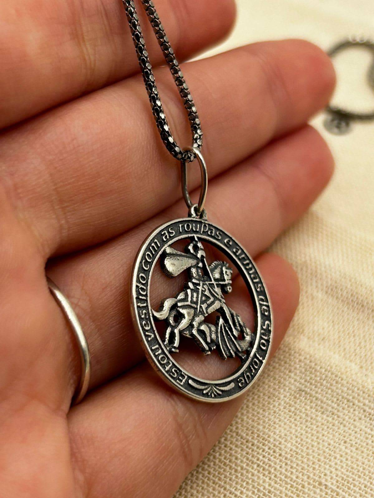 Pingente São Jorge Boho 2,5cm