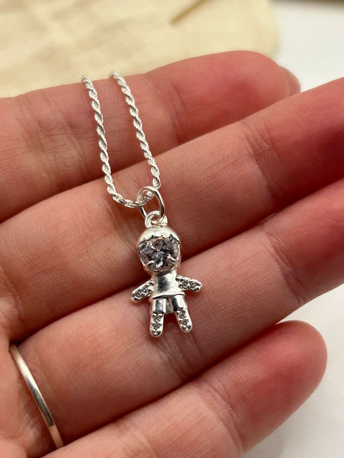 Pingente Menino com Cristal 2cm
