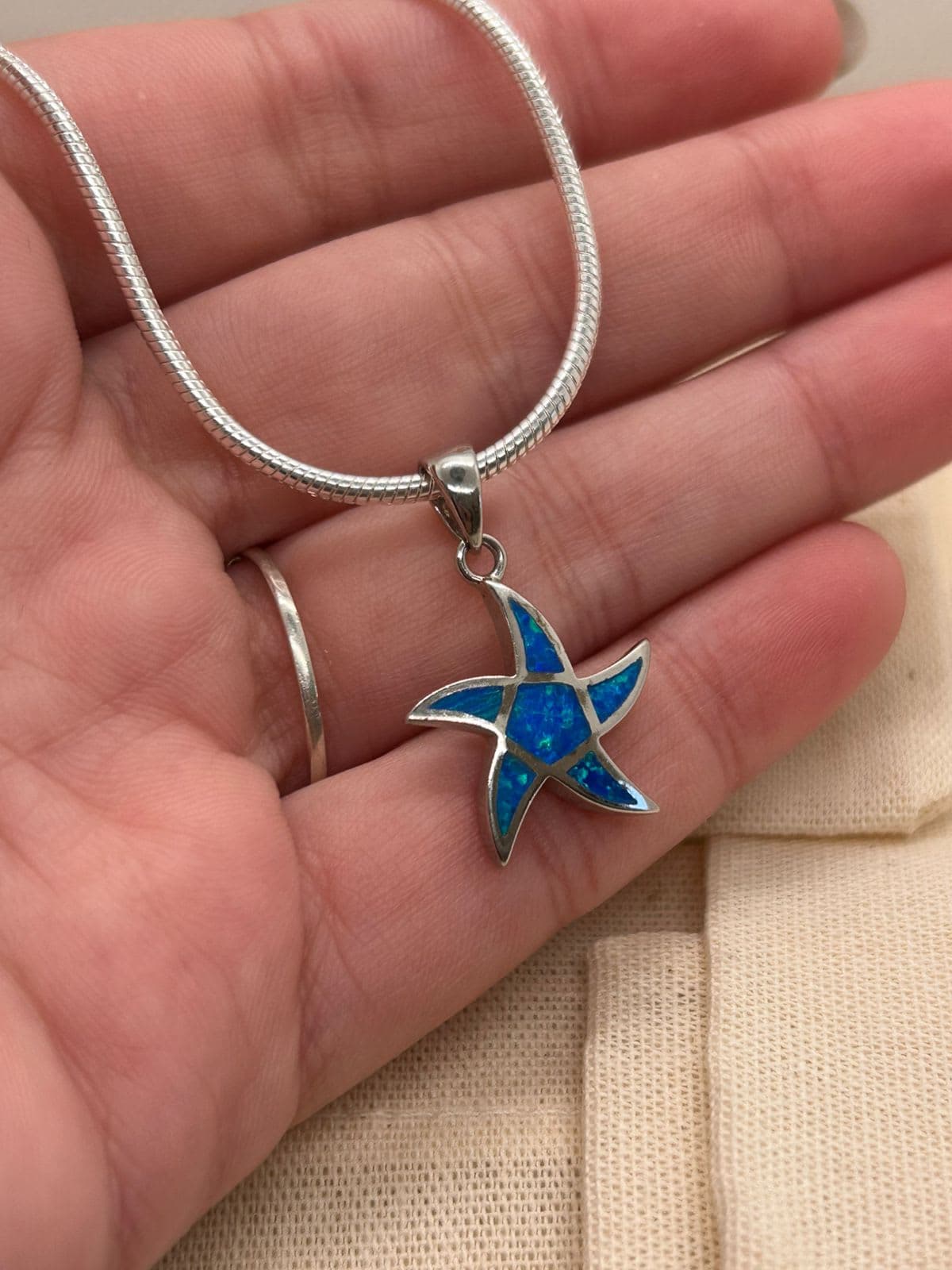 Pingente Estrela Opala Azul 2 cm