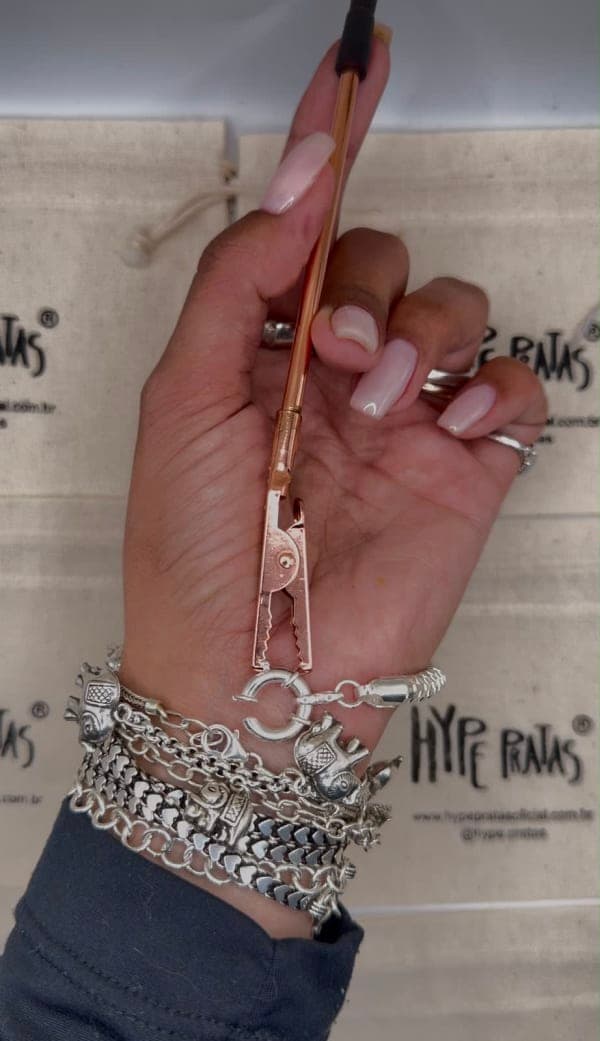 Acessório para colocar pulseira