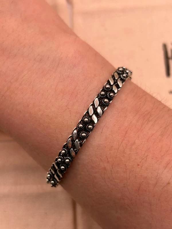 Pulseira Pikun Trançada com Flores