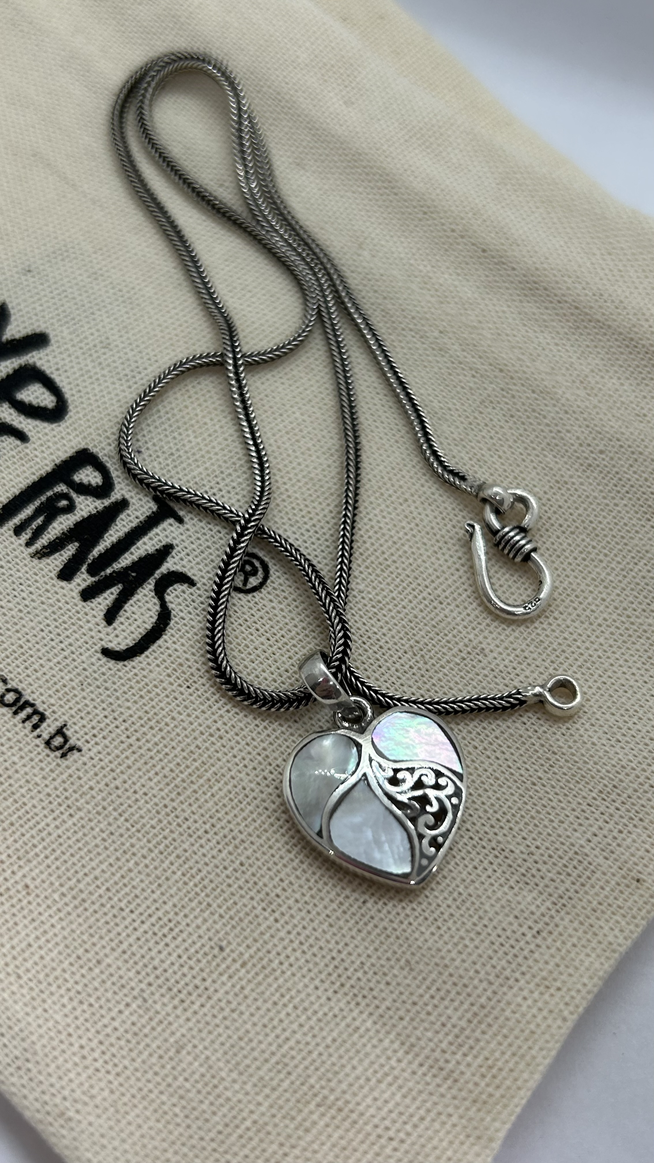 Pingente coração madrepérola balinês prata 925  