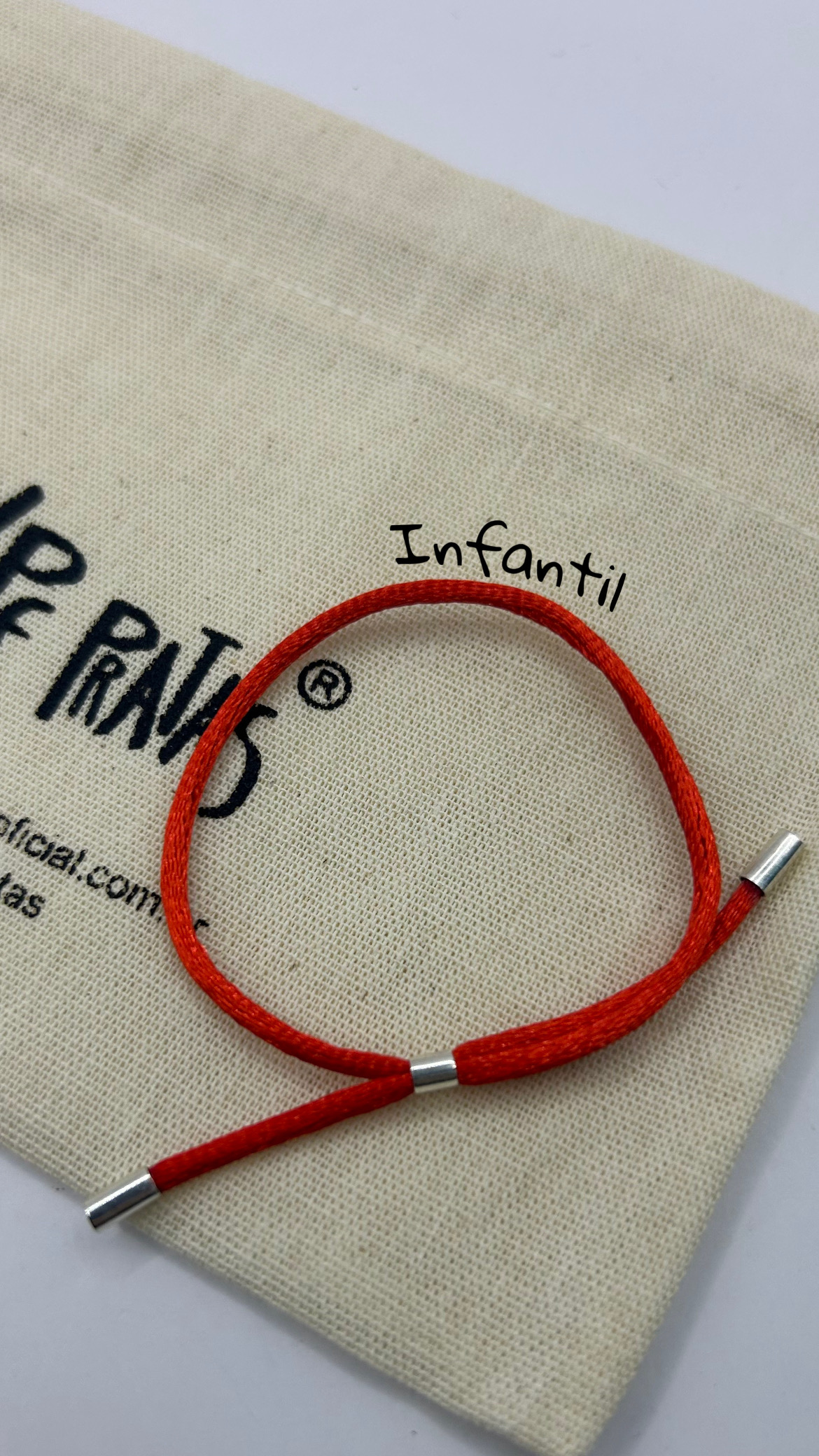 Pulseira cetim vermelha gravata invertida prata 925 (infantil)