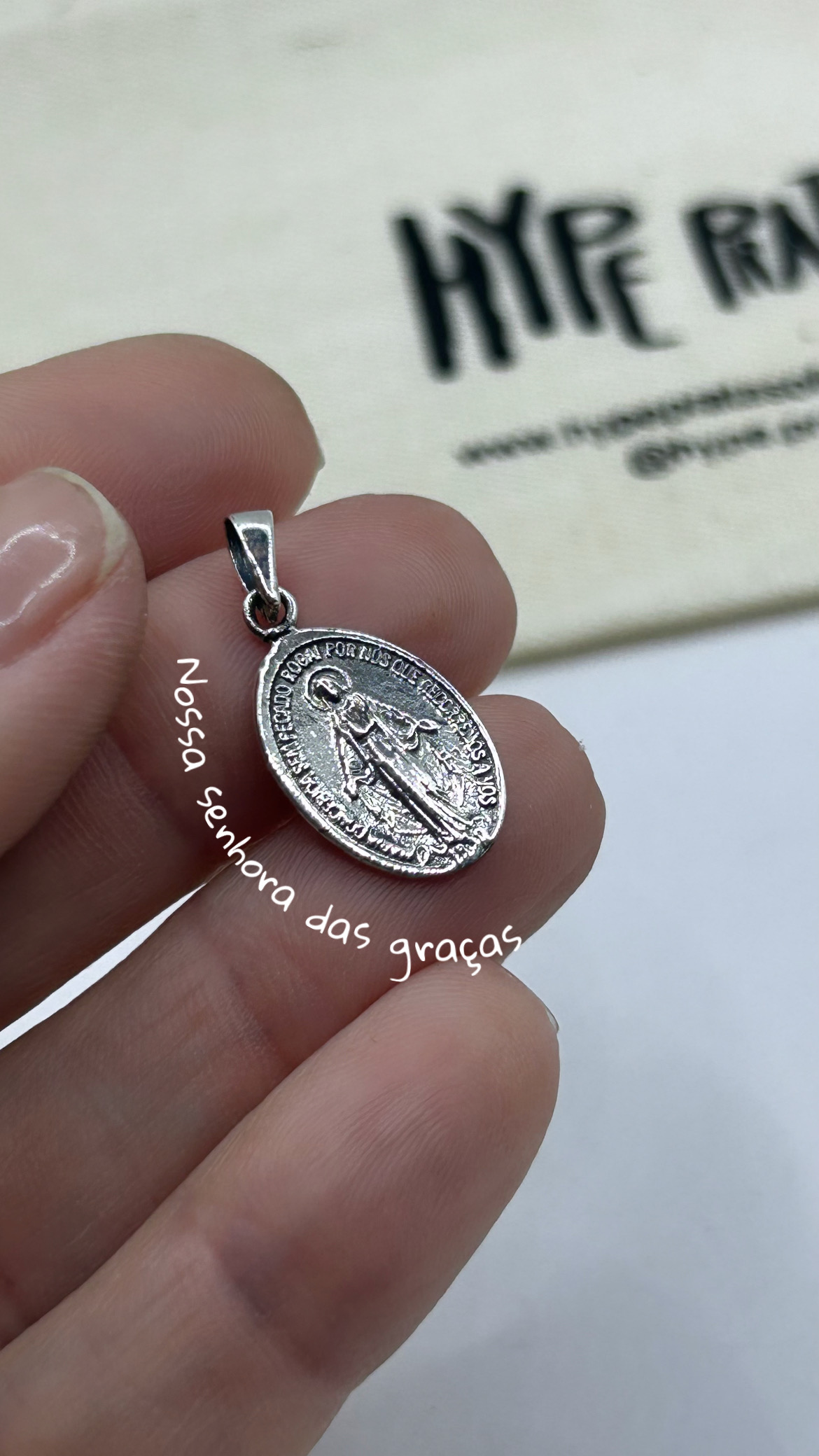 Pingente Nossa Senhora das Graças balinês prata envelhecida 925  (medalha milagrosa)   