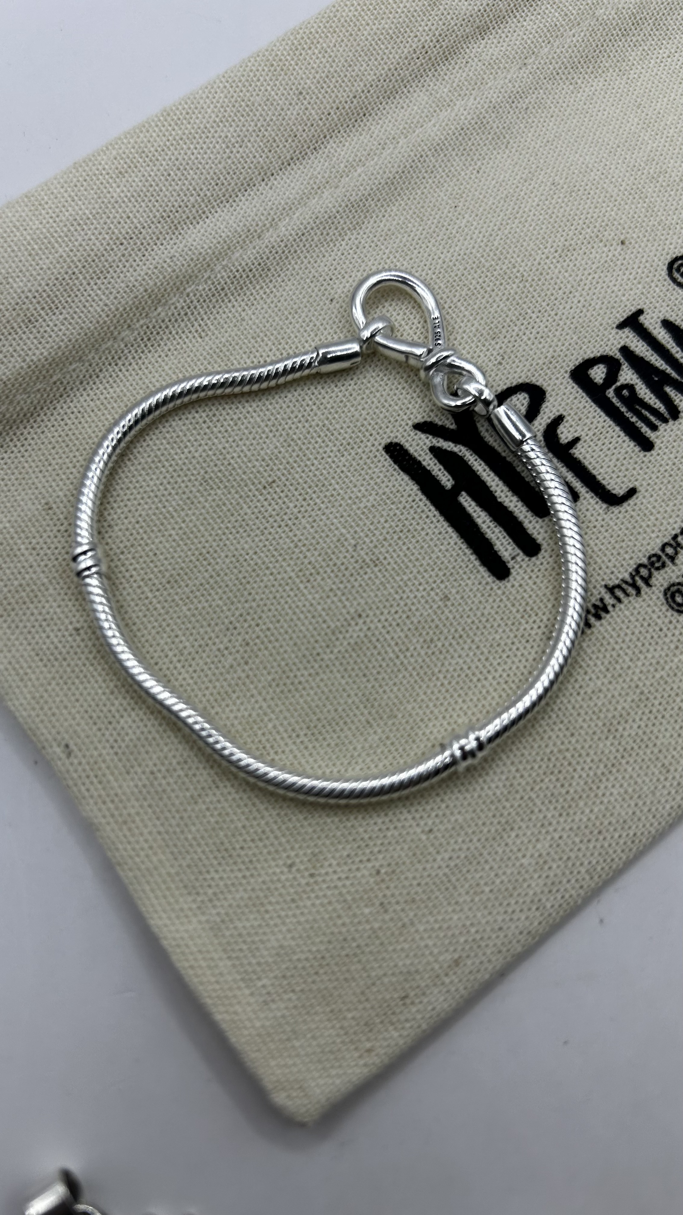 Pulseira fecho infinito vazado prata 925(tam 18,5/0,3 mm)