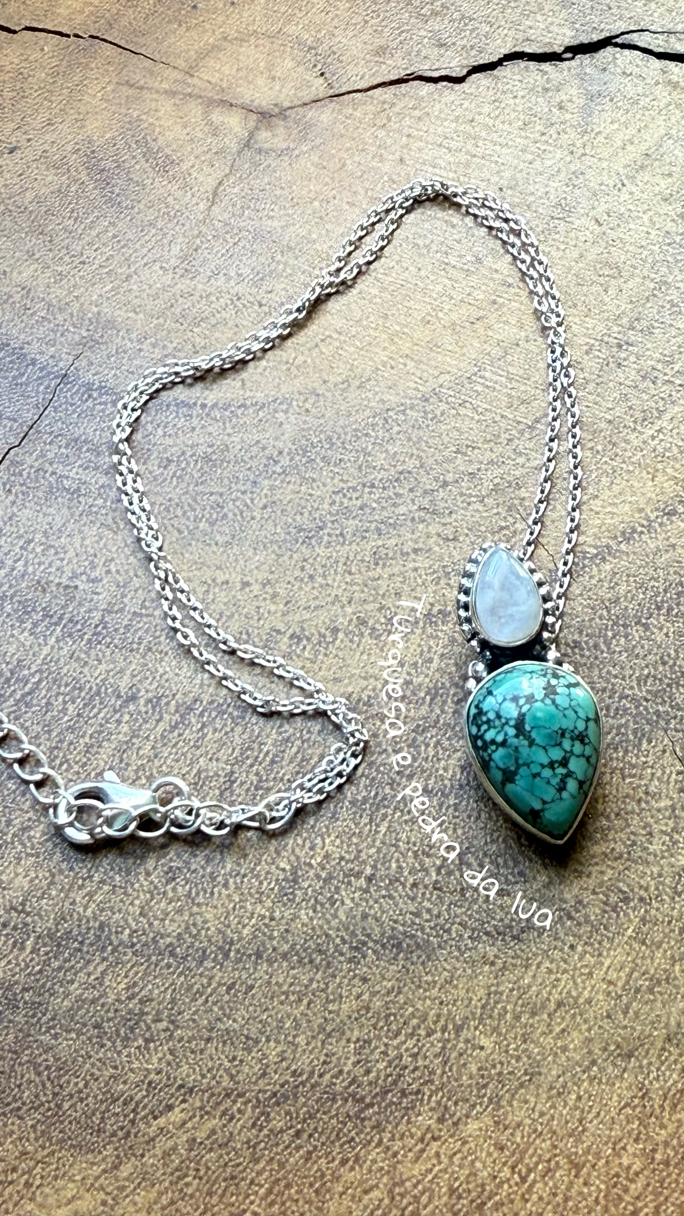 Choker pedra da lua e turquesa fixa na corrente prata 925(40 +5  cm)  