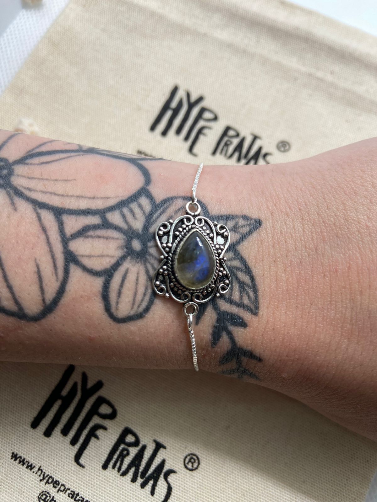 Pulseira labradorita em prata branca e envelhecida