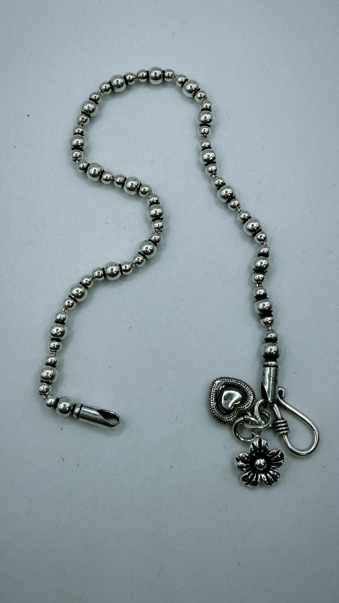 Pulseira bolinhas tailandesa  pingente mini coração prata 925 (19 cm)  